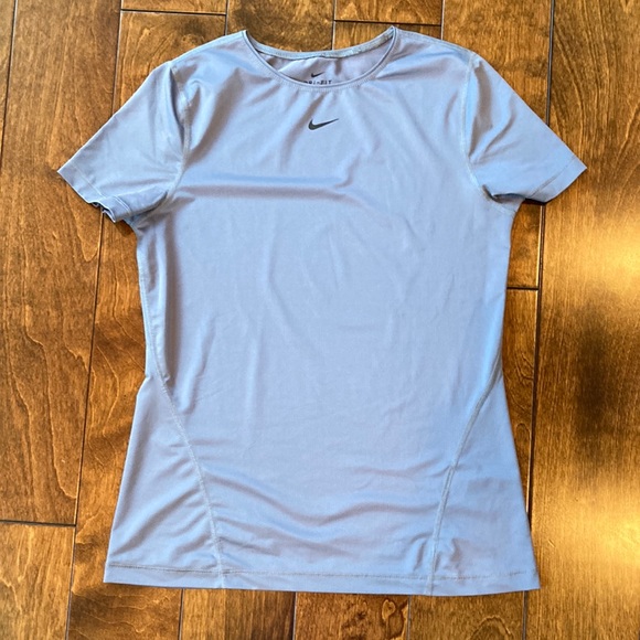 Nike Dri Fit - Picture 1 of 1